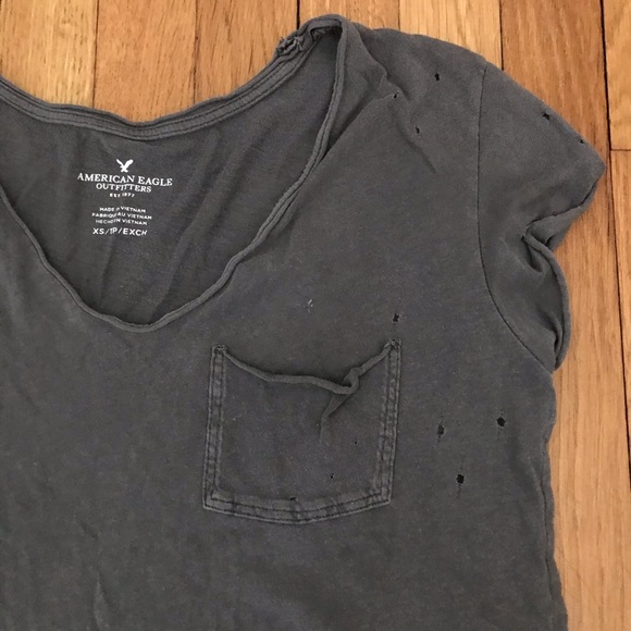 [American Eagle] Grey T-Shirt - Picture 2 of 5